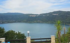 Affittacamere La Dimora Del Lago